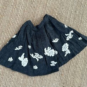 Stunning light wool embroidered Bonpoint skirt, barely worn